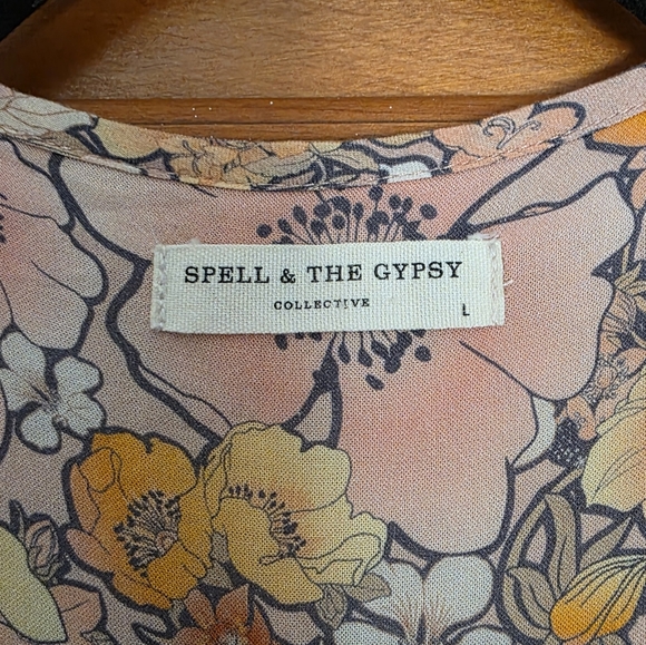 Spell Amethyst Flutter Sleeve Gown in Peach - Picture 6 of 8